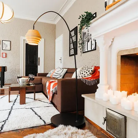 Fireplace Magic 108m2 With Balcony & Foosball Belgrade